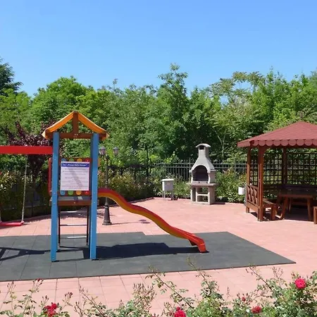 Stylish Sea View 3 Min To Balcony & Comfort 公寓