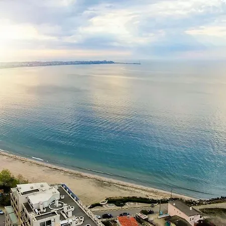 Apartman Stylish Sea View 3 Min To Balcony & Comfort *