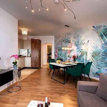 Apartman Stylish Sea View 3 Min To Balcony & Comfort *