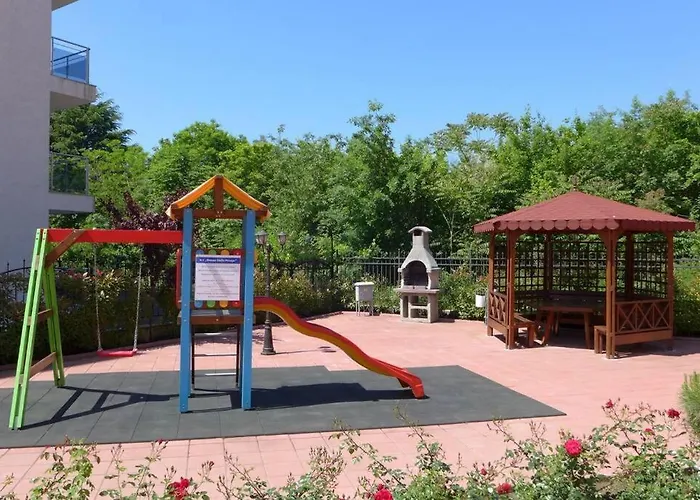 Stylish Sea View 3 Min To Balcony & Comfort Апартамент